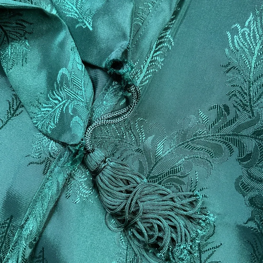 Victoria's Secret Robe Green Satin Fleece Lined Floral Pockets Belted Vintage